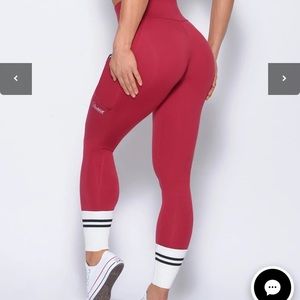 Bombshell Ankle Sock Legging
